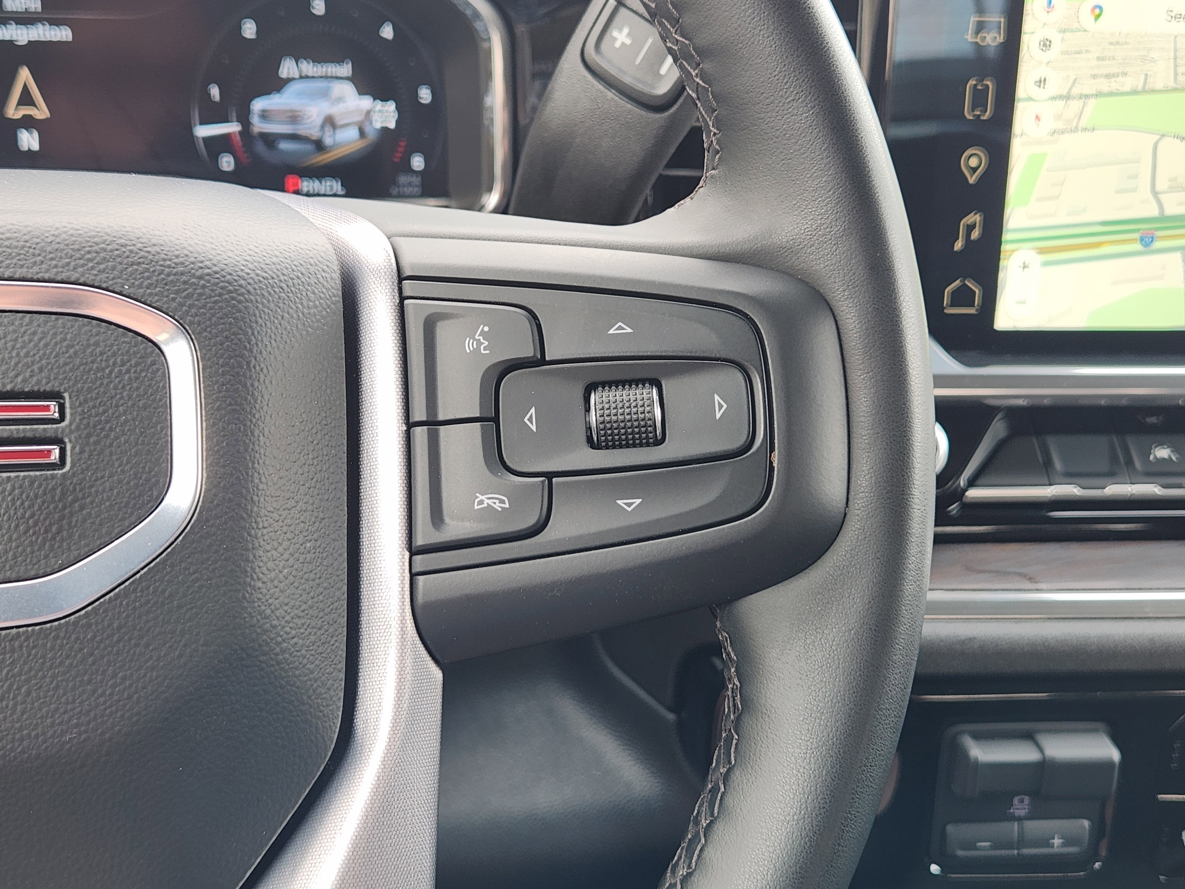 Used 2025 GMC Sierra 1500 SLT image 27