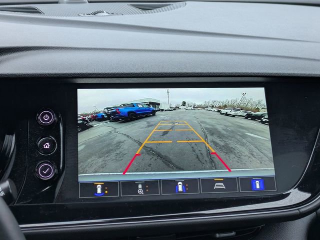 Used 2023 Buick Envision Avenir image 22