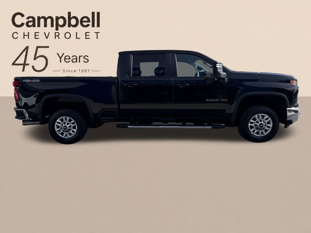 Used 2024 Chevrolet Silverado 2500 LT AWD/4WD image 7