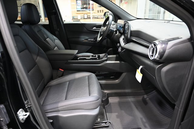 New 2026 Chevrolet Equinox LT w/ Convenience Package II image 10