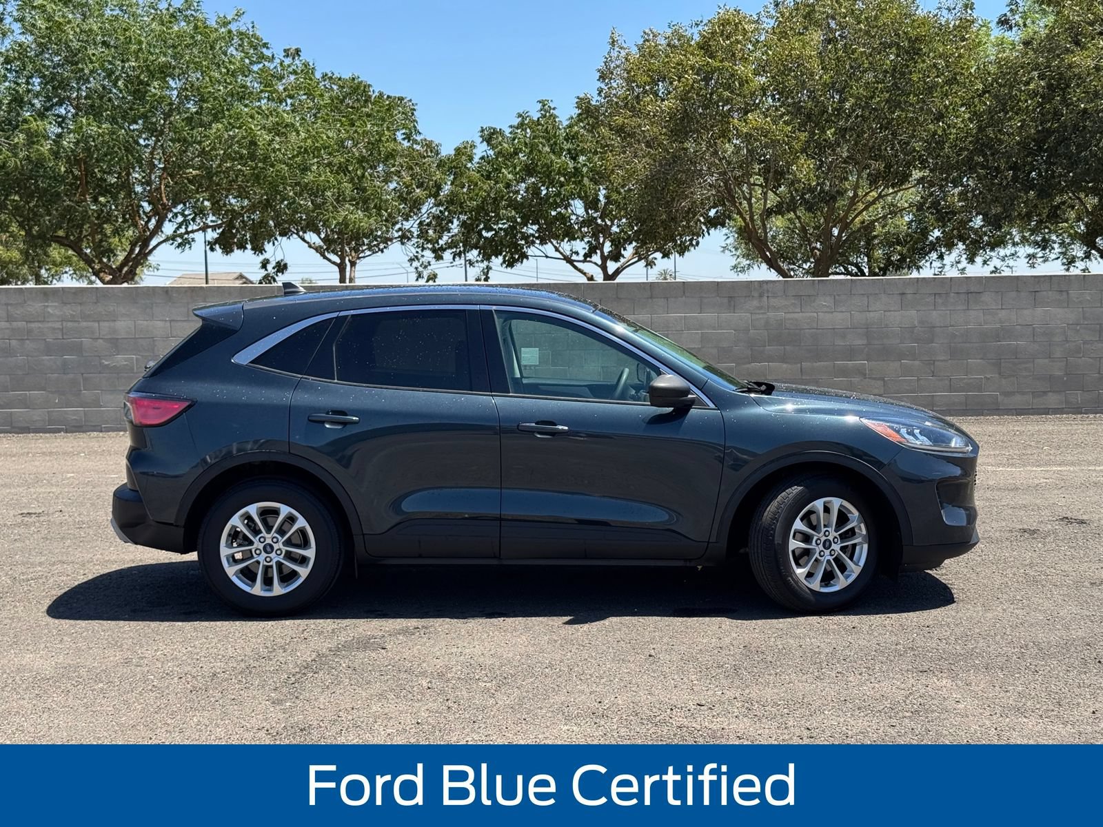 Certified 2022 Ford Escape SE FWD video 2
