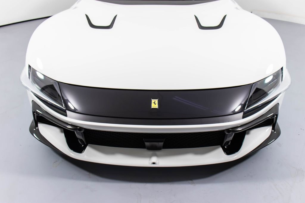 Certified 2025 Ferrari 12Cilindri image 13