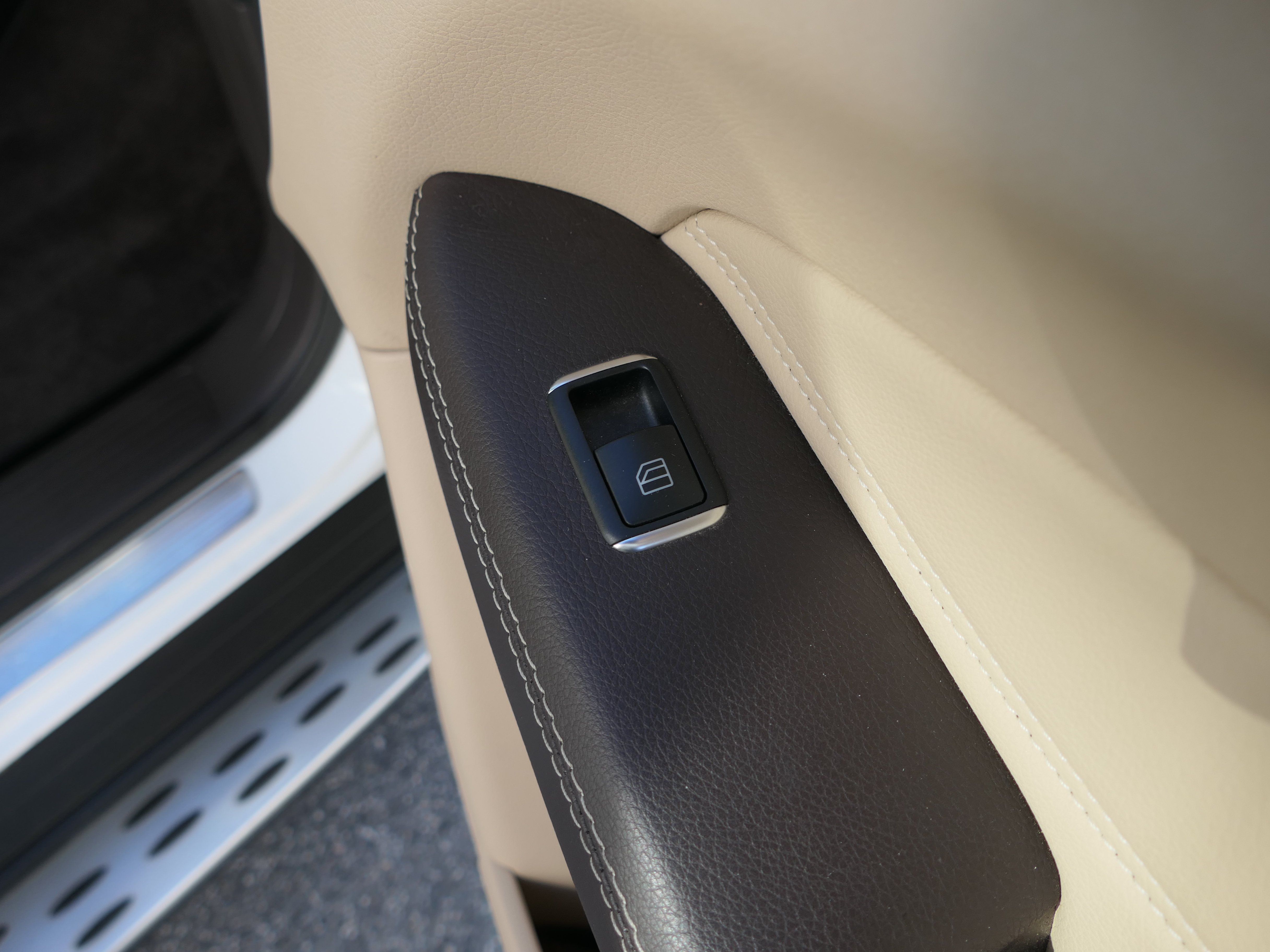 Used 2018 Mercedes-Benz GLE 350 image 27