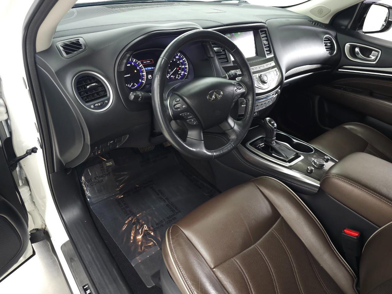 Used 2019 INFINITI QX60 Luxe w/ Essential Package image 15