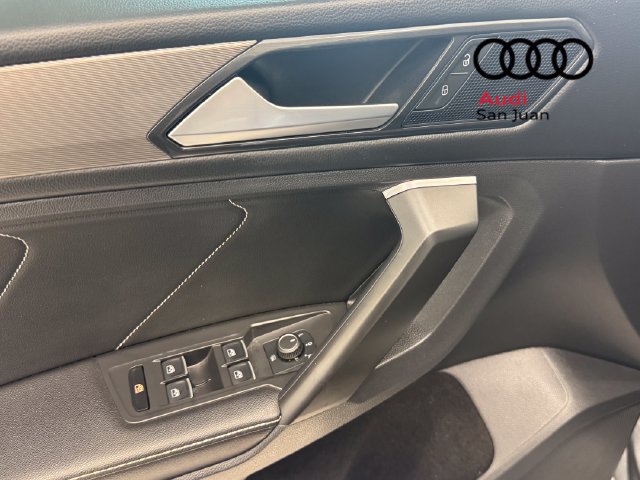Used 2023 Volkswagen Tiguan SE FWD image 29