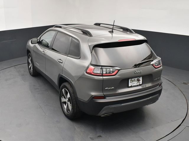 Used 2022 Jeep Cherokee Limited AWD/4WD image 16