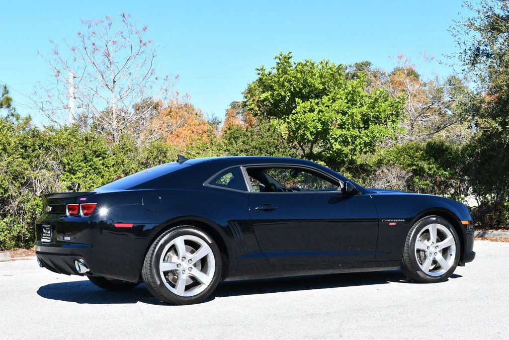 Used 2010 Chevrolet Camaro SS w/ RS Package image 6