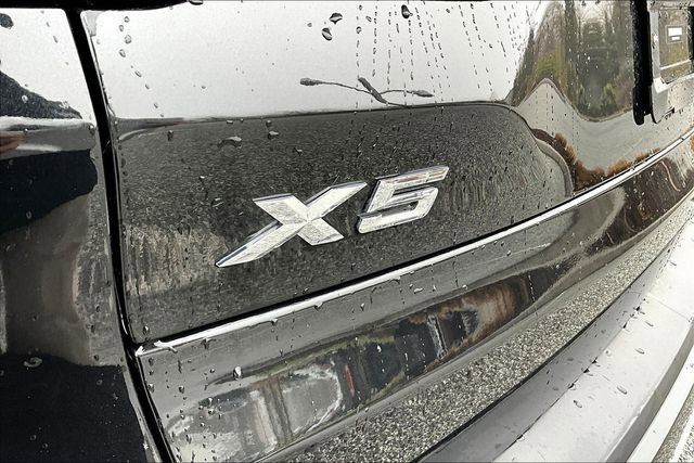 Used 2024 BMW X5 xDrive40i w/ Executive Package image 7