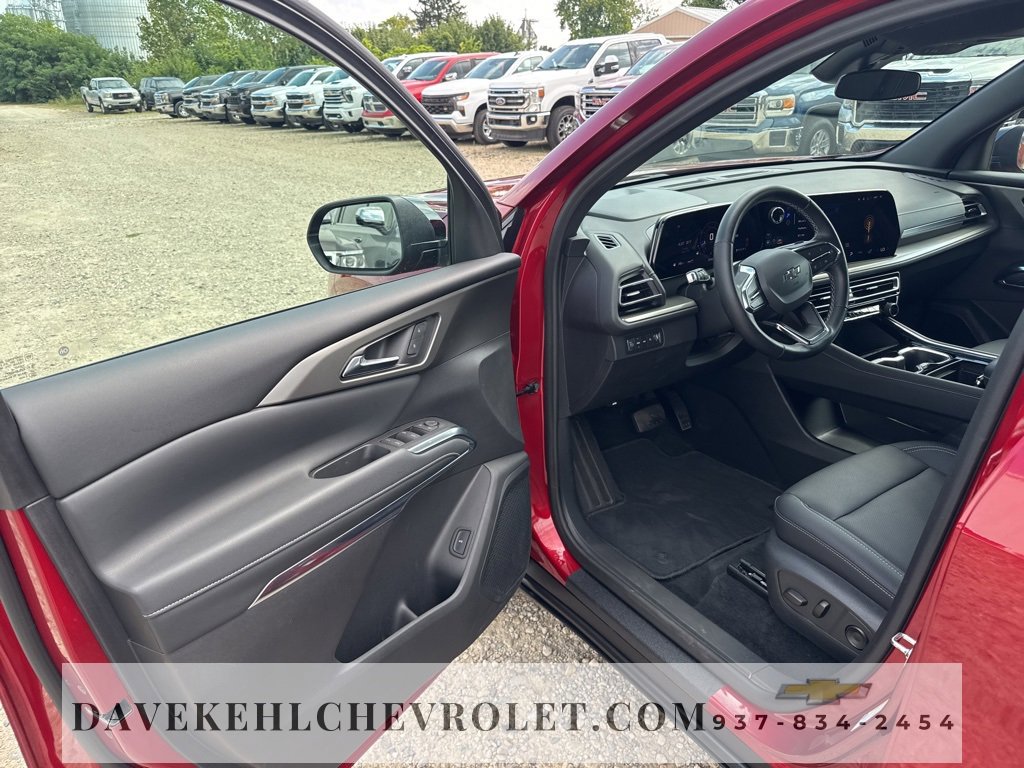 Certified 2024 Chevrolet Traverse LT w/ Midnight/Sport Edition image 13