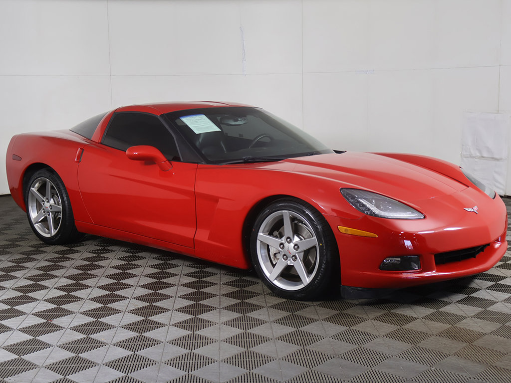 Used 2006 Chevrolet Corvette Coupe w/ Preferred Equipment Group RWD image 3