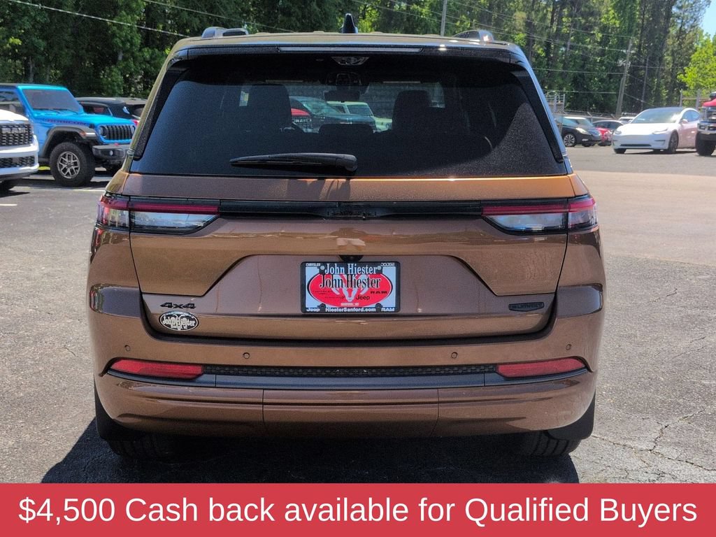 New 2026 Jeep Grand Cherokee Summit w/ Obsidian Package AWD/4WD image 4