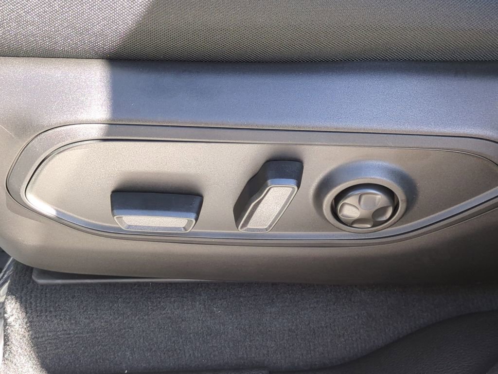 New 2025 Jeep Grand Cherokee L Laredo image 20