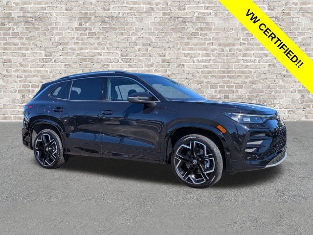 Used 2025 Volkswagen Tiguan SEL R-Line AWD/4WD image 1
