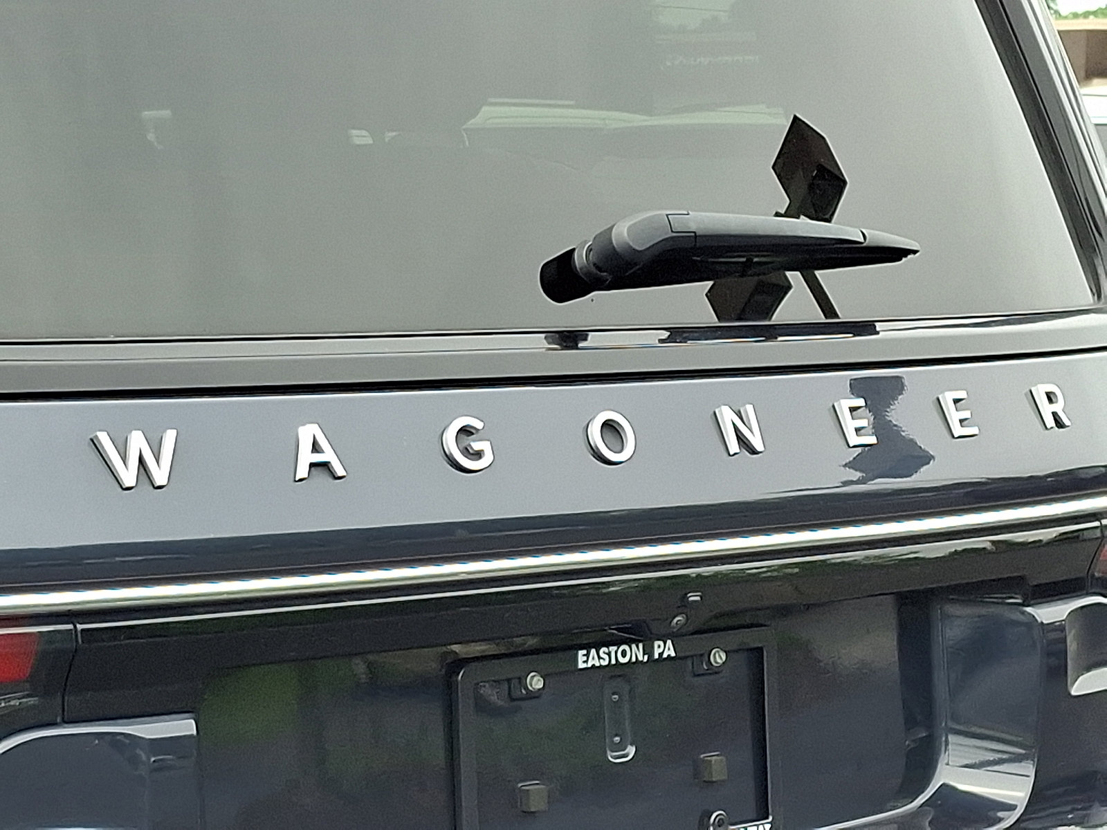 Certified 2022 Jeep Wagoneer Series I AWD/4WD image 28