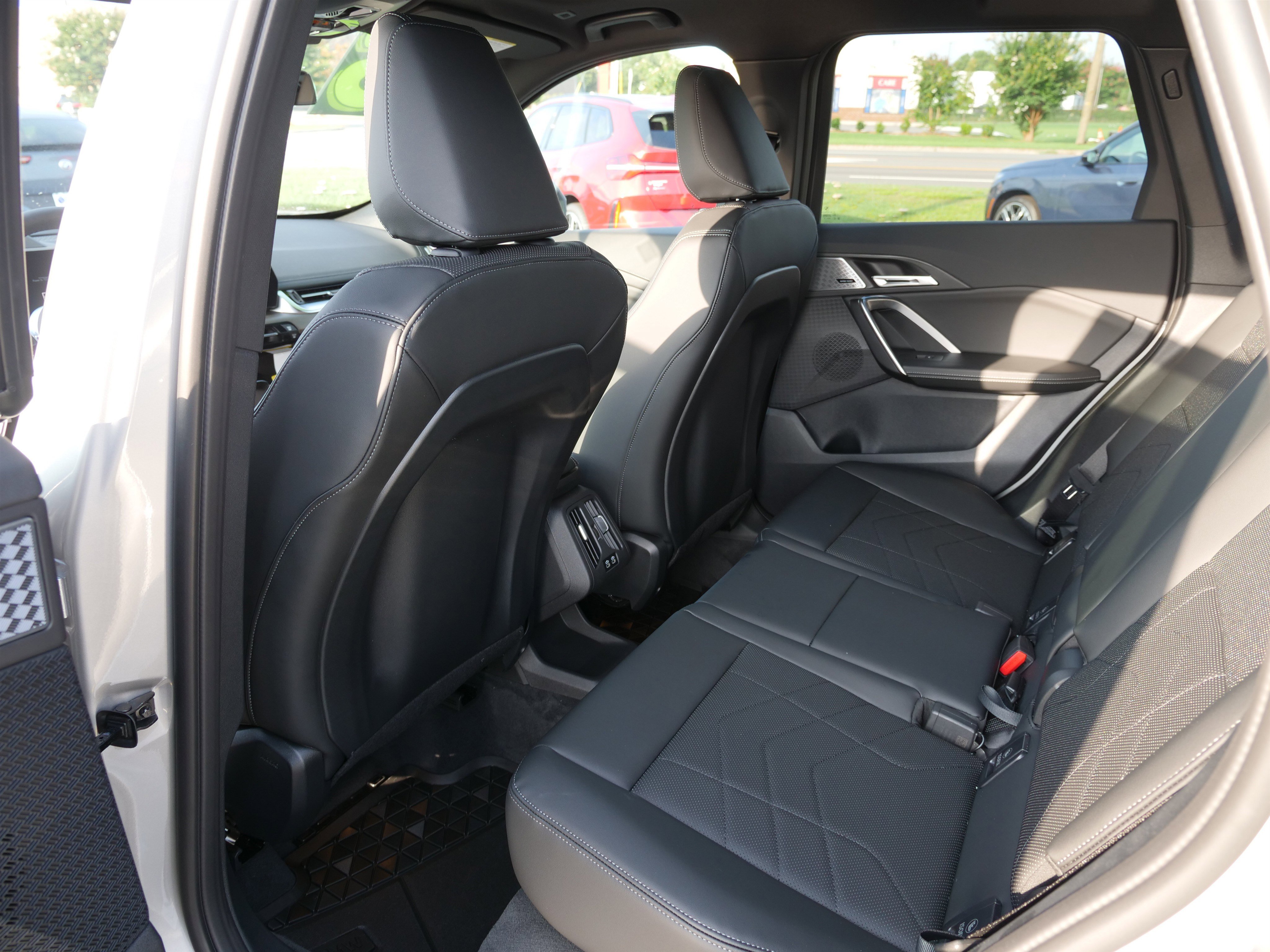 New 2025 BMW X1 xDrive28i w/ Technology Package image 13