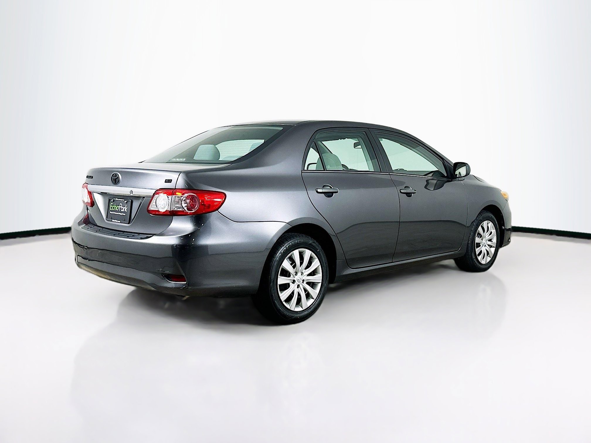 Used 2013 Toyota Corolla LE image 9