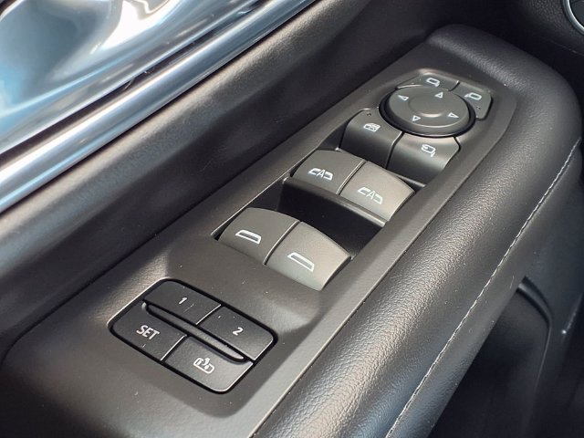 Used 2023 Chevrolet Tahoe Z71 w/ Off-Road Capability Package AWD/4WD image 16