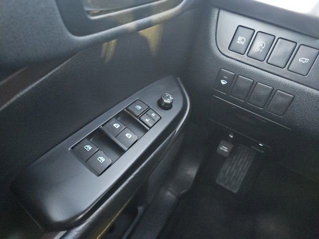 Used 2019 Toyota Highlander XLE image 44