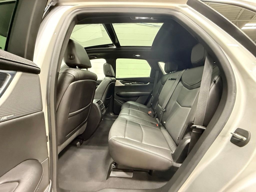 Used 2020 Cadillac XT5 Premium Luxury w/ LPO, Floor Liner Package image 30