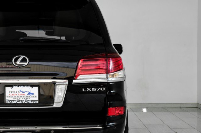 Used 2014 Lexus LX 570 4WD image 60