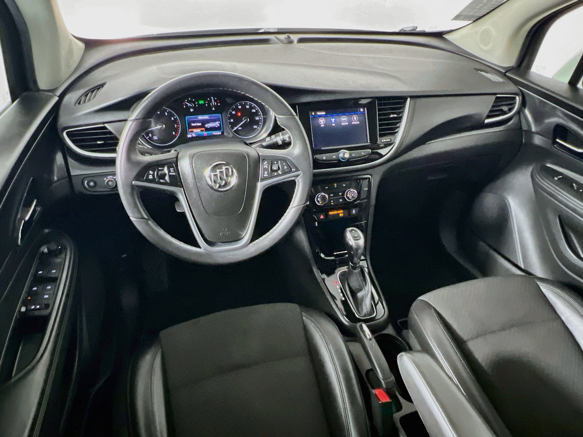 Used 2021 Buick Encore Preferred w/ Safety Package II AWD/4WD image 29