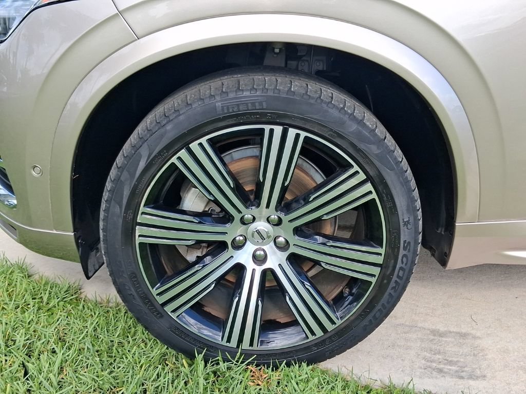 Certified 2024 Volvo XC90 B5 Plus w/ Protection Package Premier AWD/4WD image 3