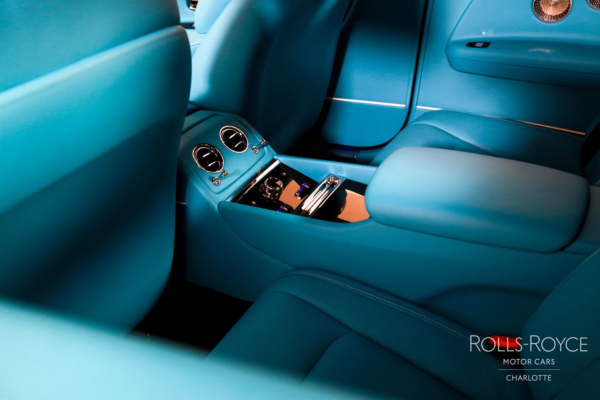 New 2025 Rolls-Royce Spectre w/ Spectre Enhancement Package image 18