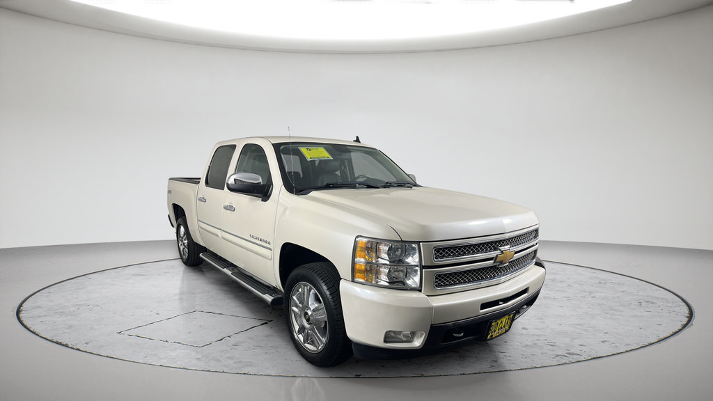 Used 2013 Chevrolet Silverado 1500 LTZ w/ LTZ White Diamond Edition AWD/4WD image 1