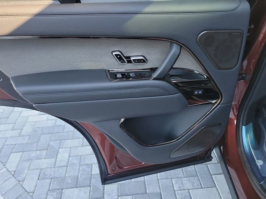 New 2026 Land Rover Range Rover SV image 22