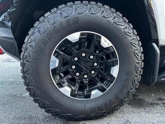 New 2024 GMC Hummer EV 2X w/ Extreme Off-Road Package image 9