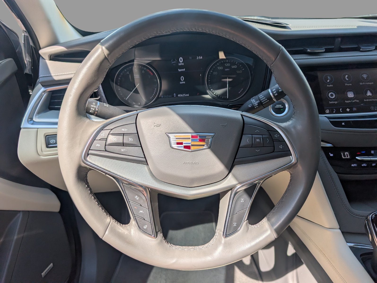 Certified 2022 Cadillac XT5 Premium Luxury w/ Technology Package FWD image 25