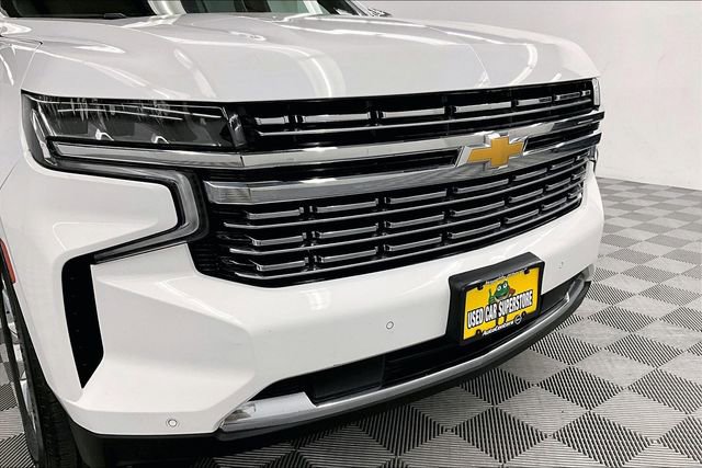 Used 2023 Chevrolet Suburban Premier AWD/4WD image 34