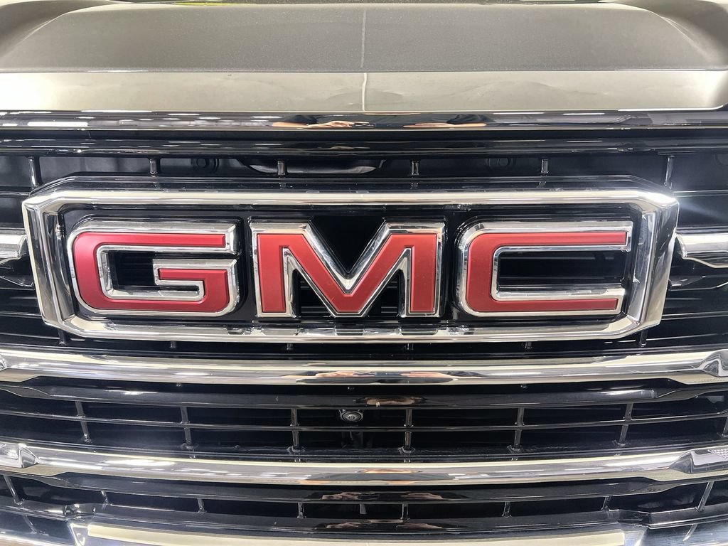 Used 2025 GMC Yukon Elevation w/ Elevation Premium Package AWD/4WD image 33