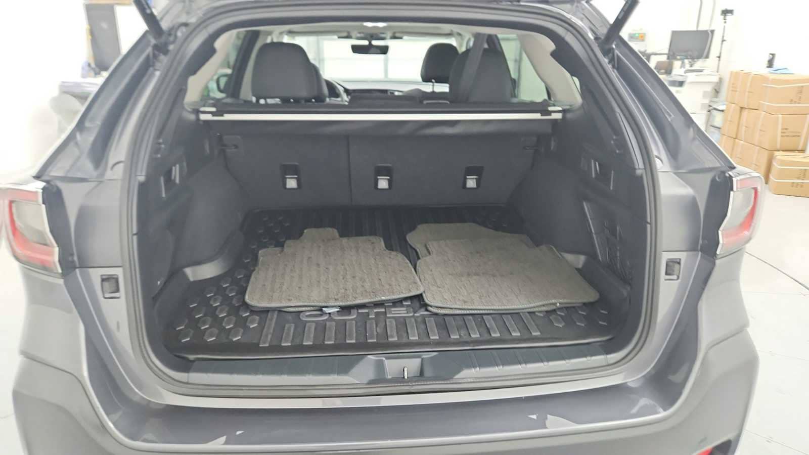 Certified 2025 Subaru Outback Onyx Edition AWD/4WD image 24