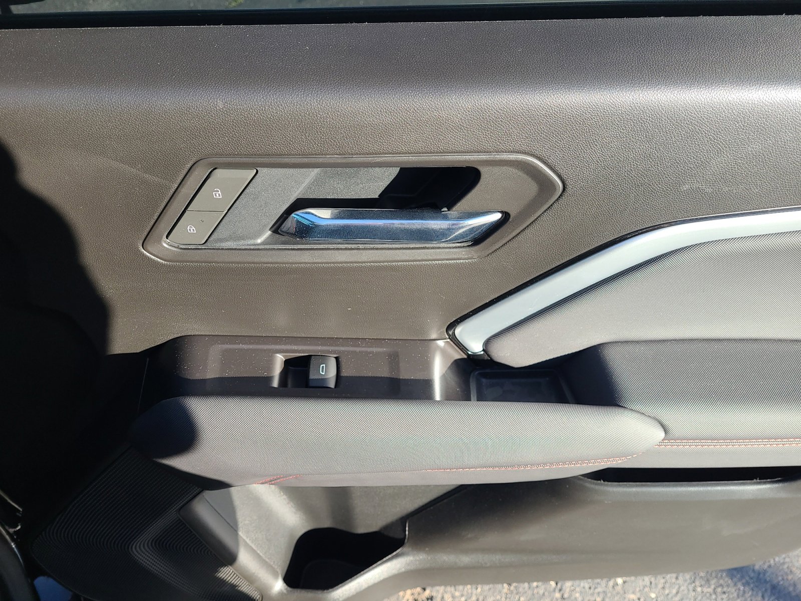 Used 2025 Chevrolet Colorado Z71 w/ Z71 Convenience Package 2 image 31