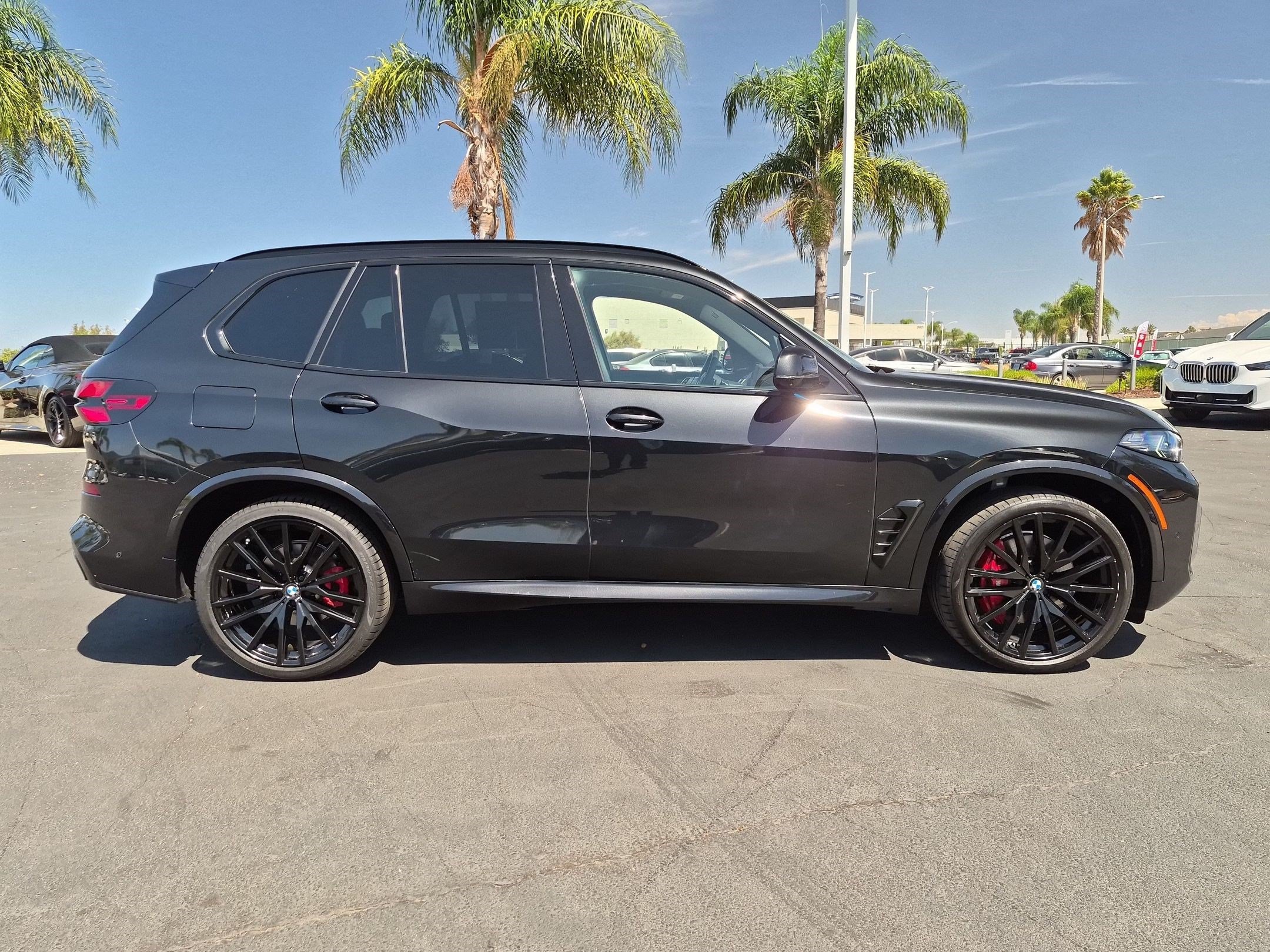 Certified 2025 BMW X5 sDrive40i w/ M Sport Package RWD image 11