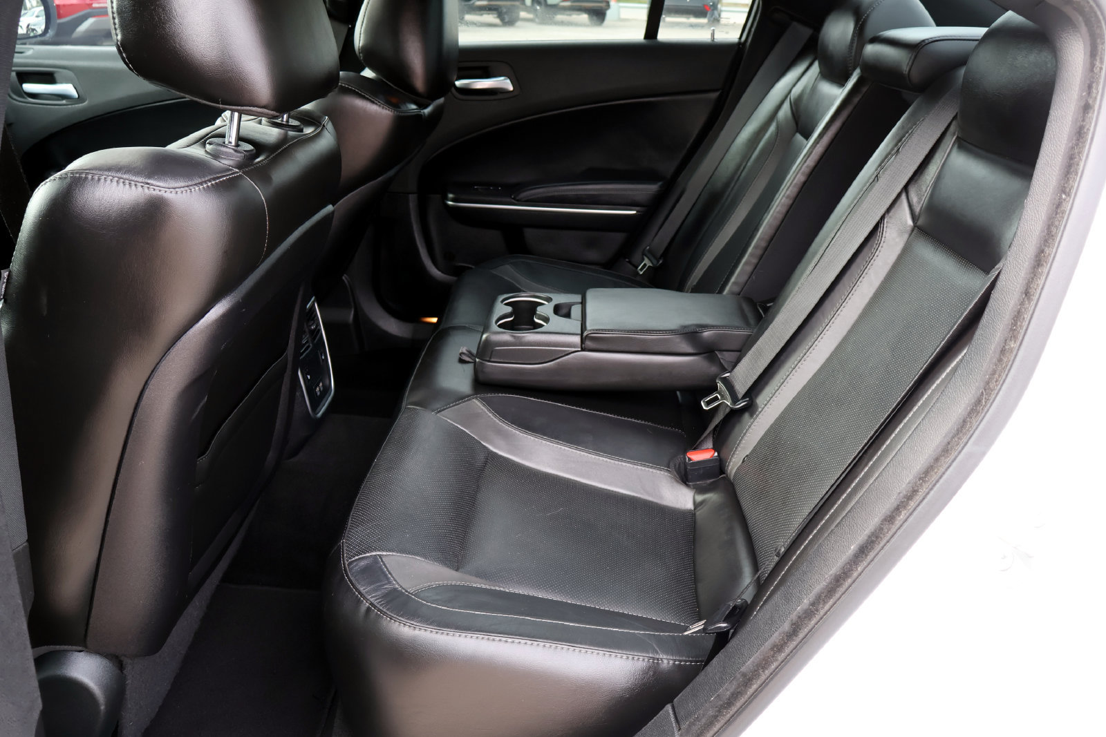 Used 2022 Dodge Charger SXT w/ Leather Interior Group RWD image 12
