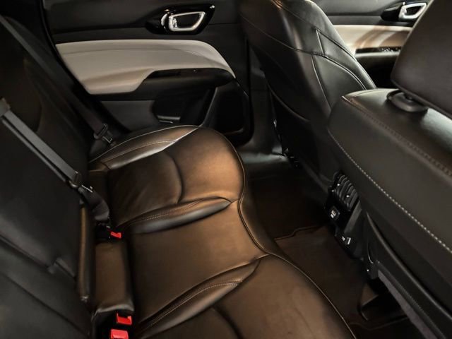 Used 2022 Jeep Compass Limited image 19