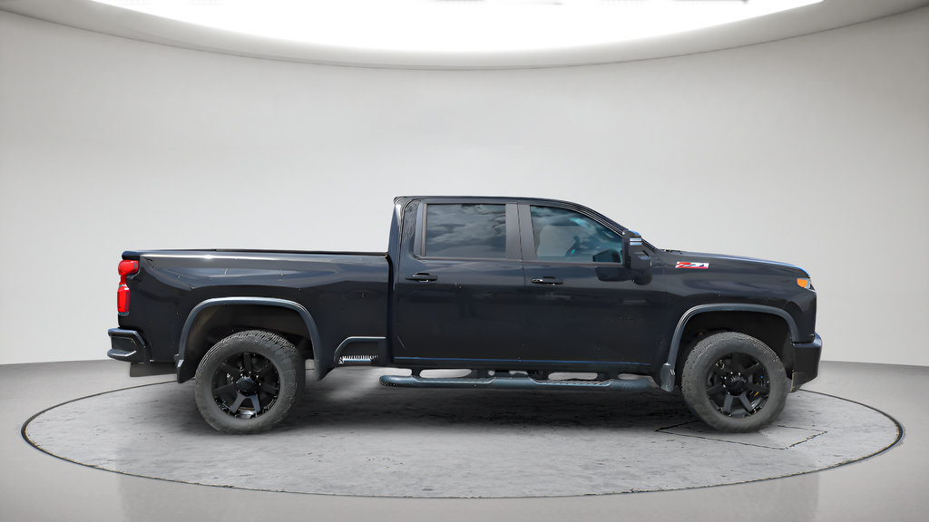 Used 2021 Chevrolet Silverado 3500 LTZ w/ LTZ Plus Package AWD/4WD image 2