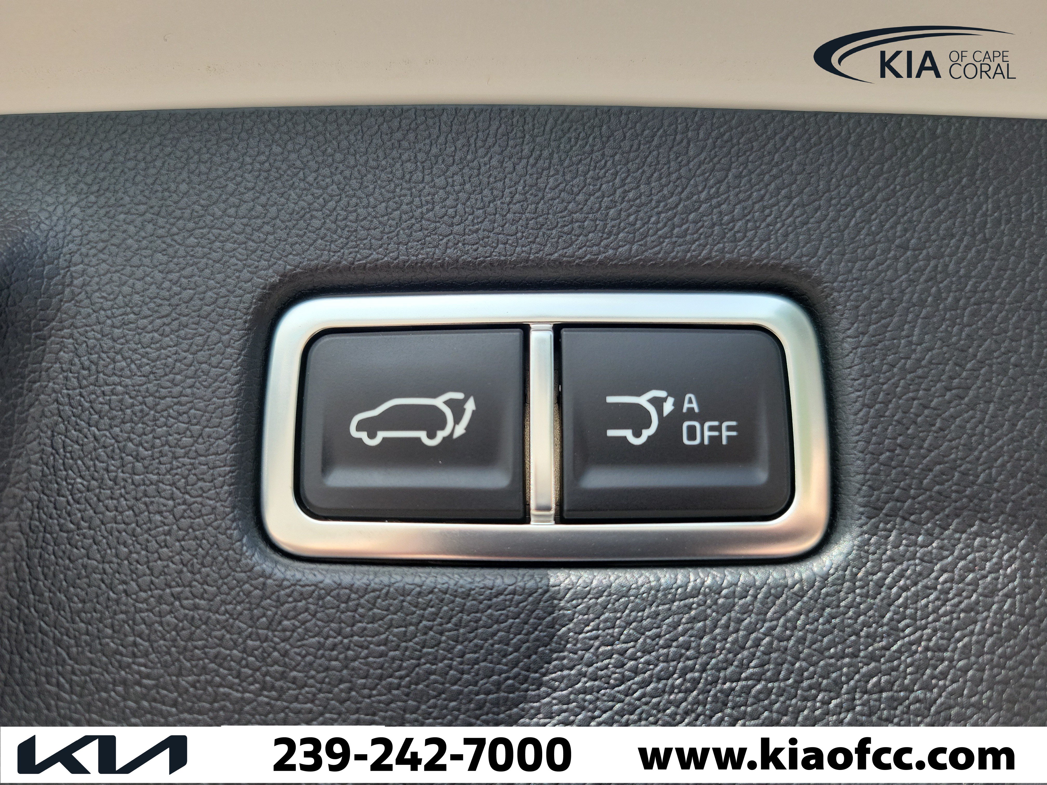 Certified 2025 Kia Sorento SX AWD/4WD image 11