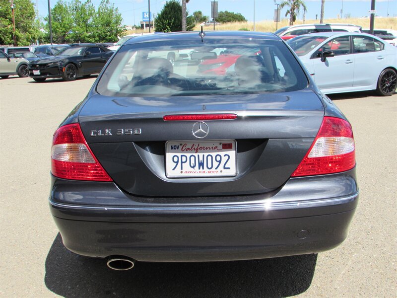 Used 2008 Mercedes-Benz CLK 350 Coupe image 5