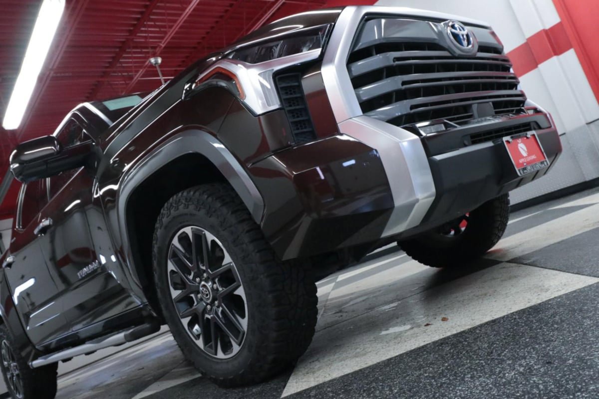 Used 2023 Toyota Tundra Limited w/ Power Package image 35