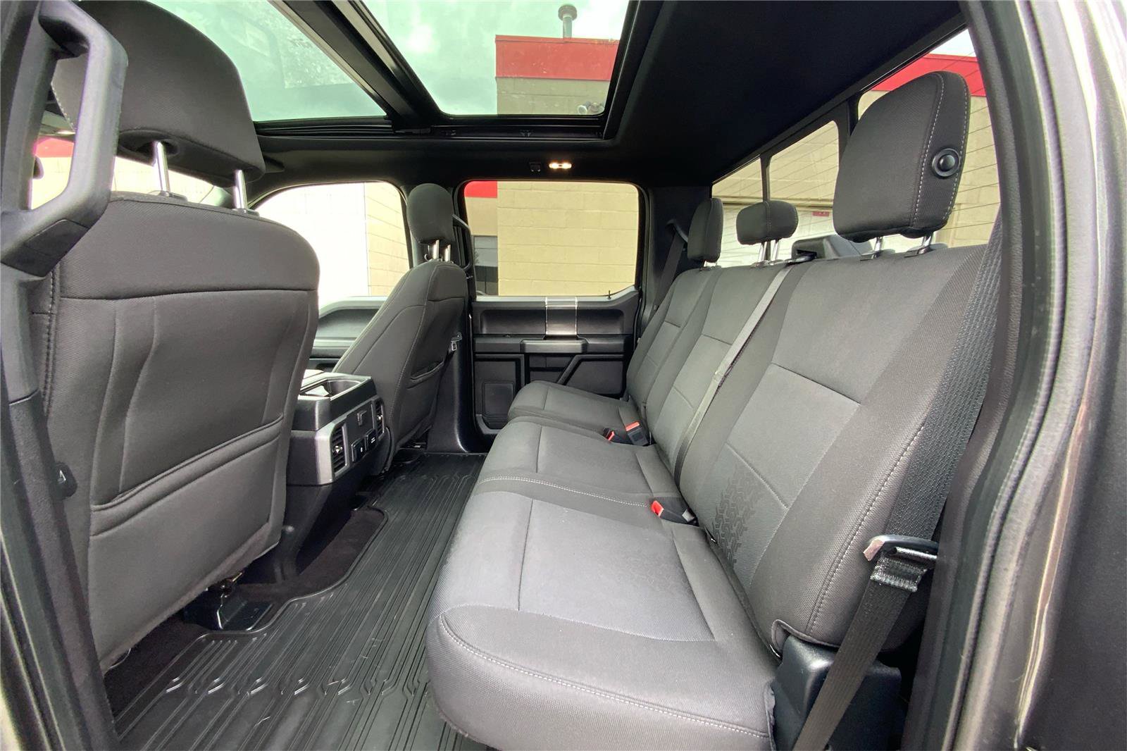 Used 2018 Ford F150 XLT w/ Equipment Group 302A Luxury AWD/4WD image 11