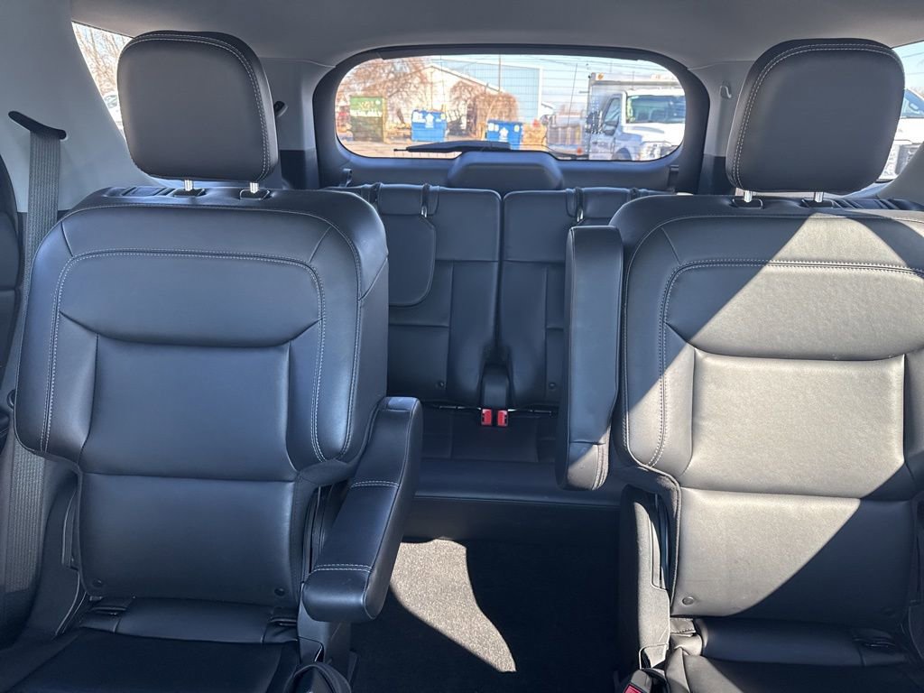 Certified 2022 Ford Explorer XLT w/ Equipment Group 202A image 24