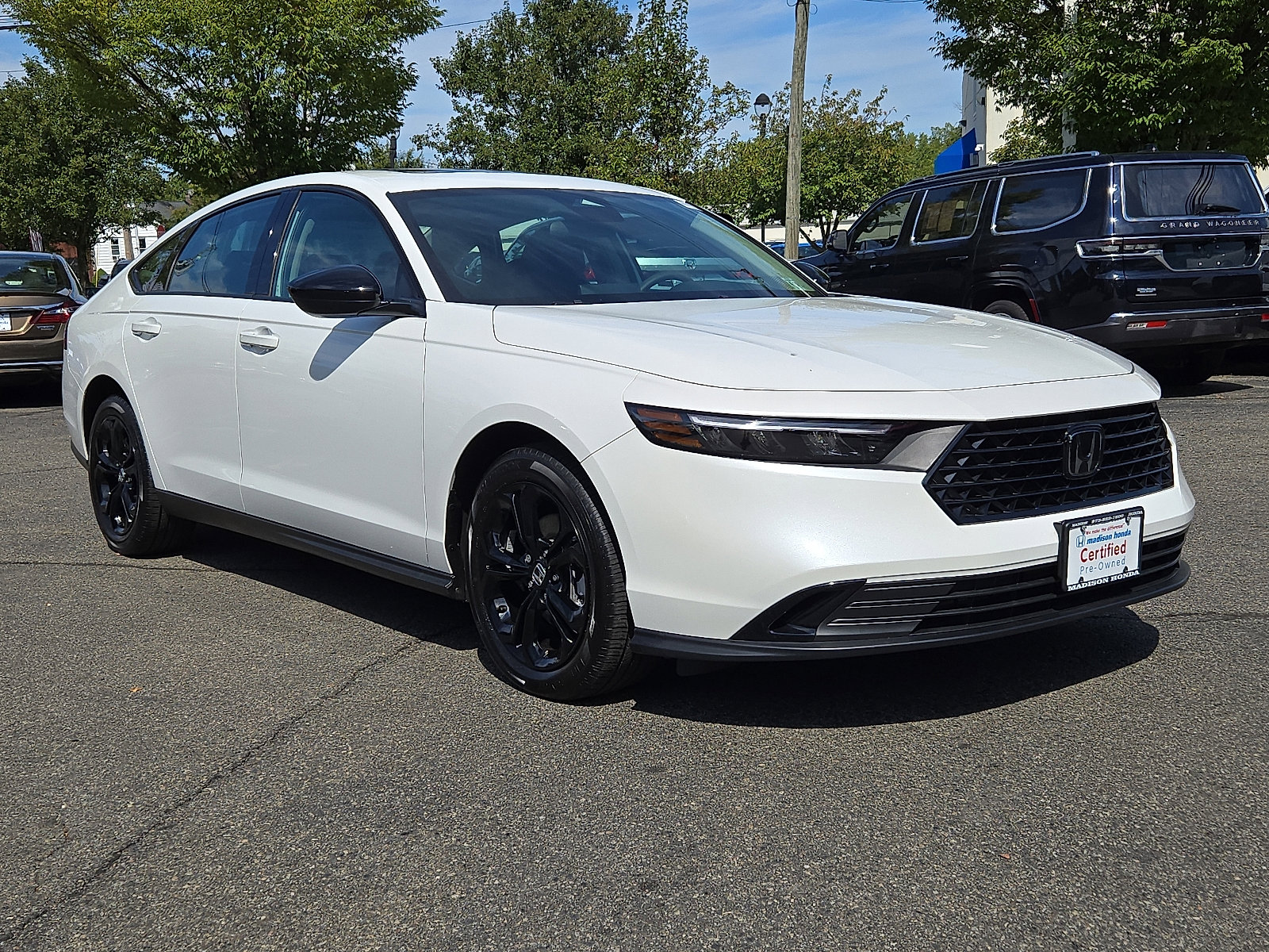Used 2025 Honda Accord SE image 2