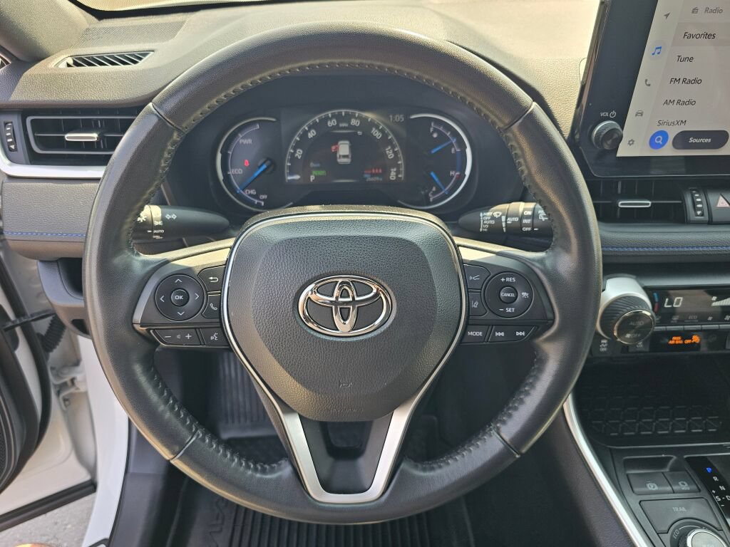 Used 2023 Toyota RAV4 XSE w/ XSE Grade Weather Package AWD/4WD image 18