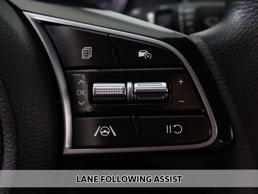 Used 2023 Kia Forte LXS w/ LXS Technology Package image 3