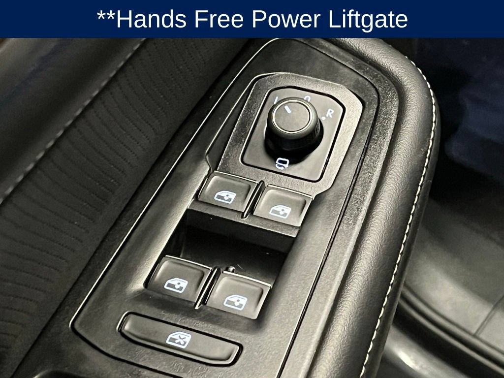Certified 2025 Volkswagen Atlas SEL Premium R-Line AWD/4WD image 18