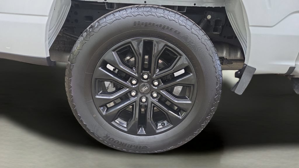 Used 2024 Ford F150 Lariat AWD/4WD image 32