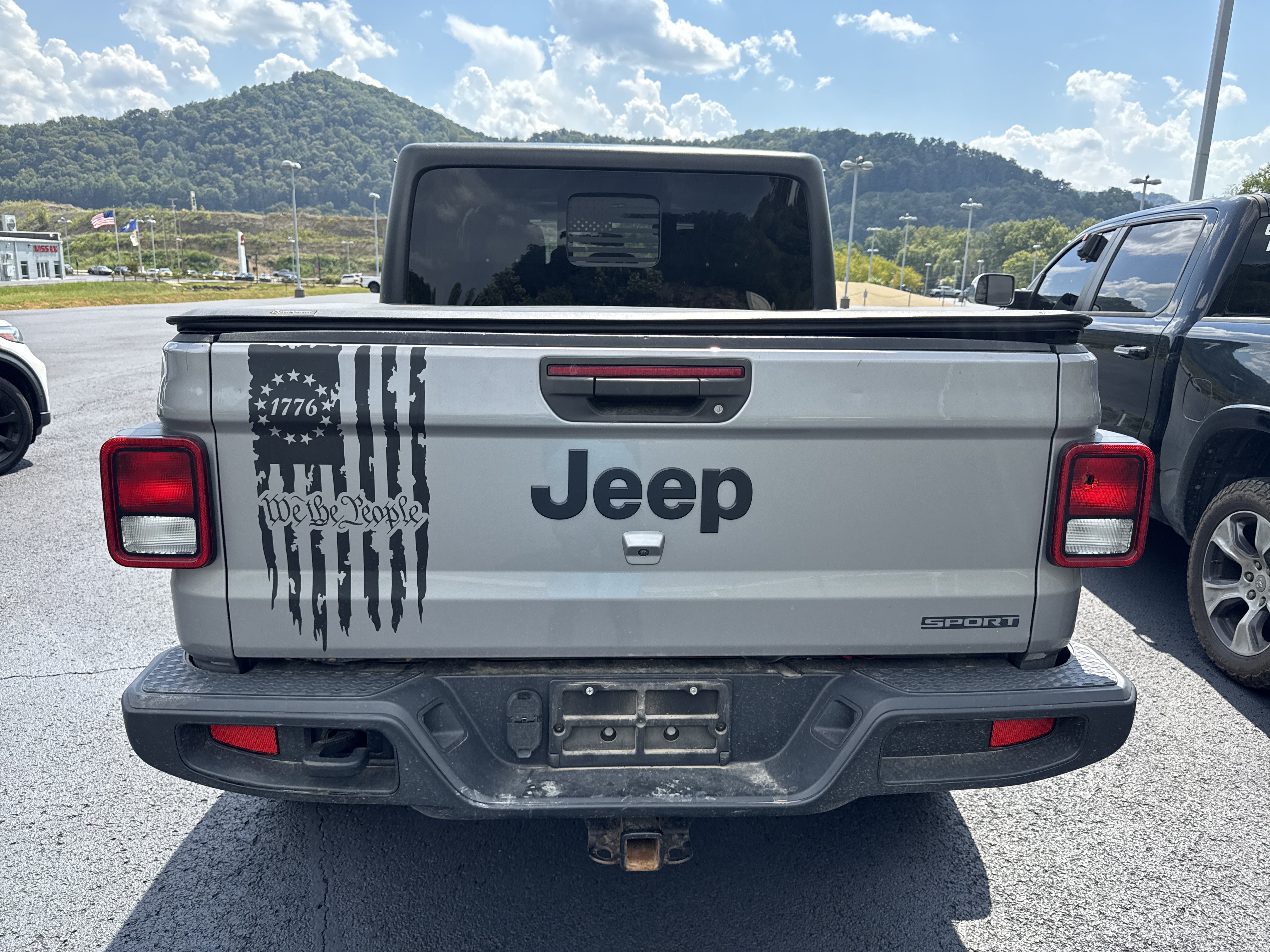 Used 2020 Jeep Gladiator Sport w/ Quick Order Package 24S AWD/4WD image 6